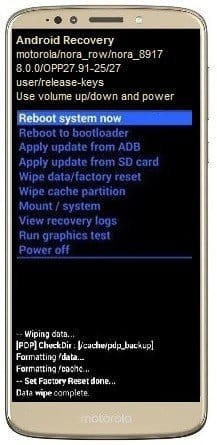 Como formatar o Motorola Moto E5 através do modo de recuperação?