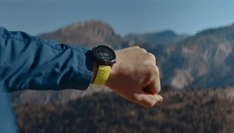 Smartwatch Suunto 9 com GPS integrado