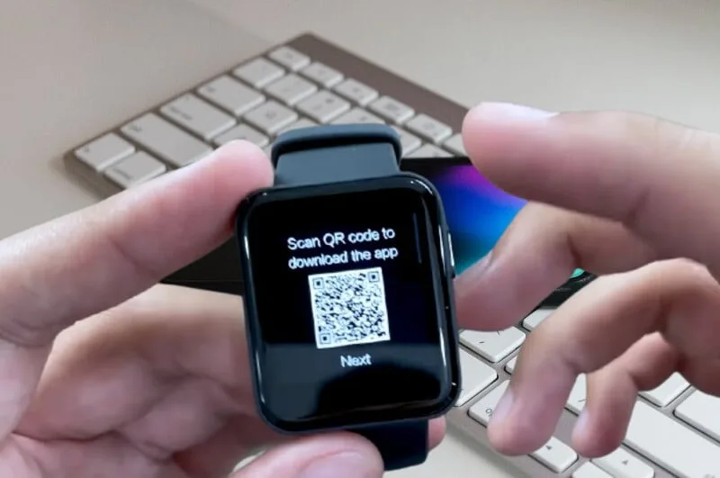 QR Code do aplicativo na tela do smartwatch Mi Watch Lite.