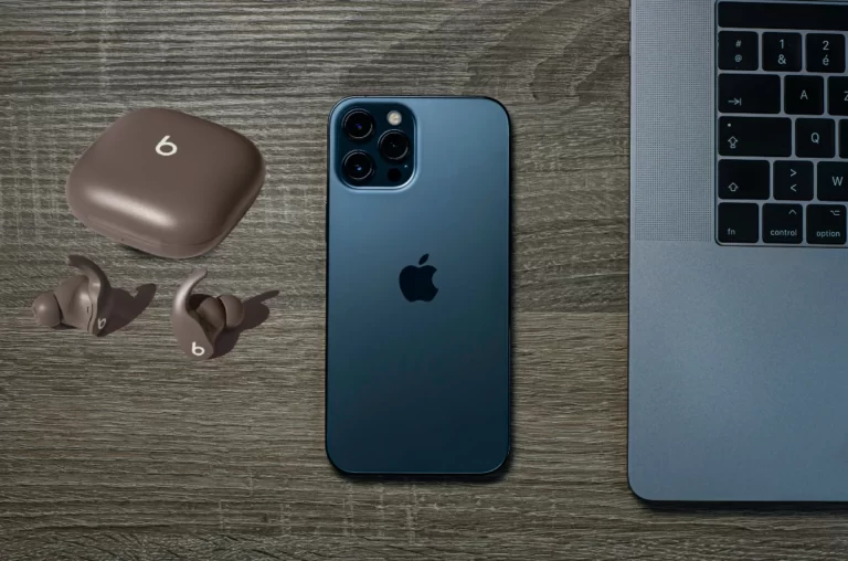 Como emparelhar os fones Beats Fit Pro