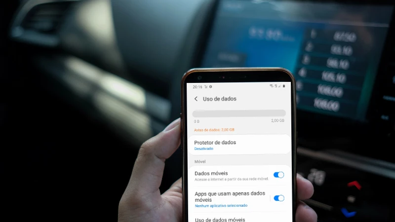 Verifique se há restringimento no uso de dados para o aplicativo do Facebook