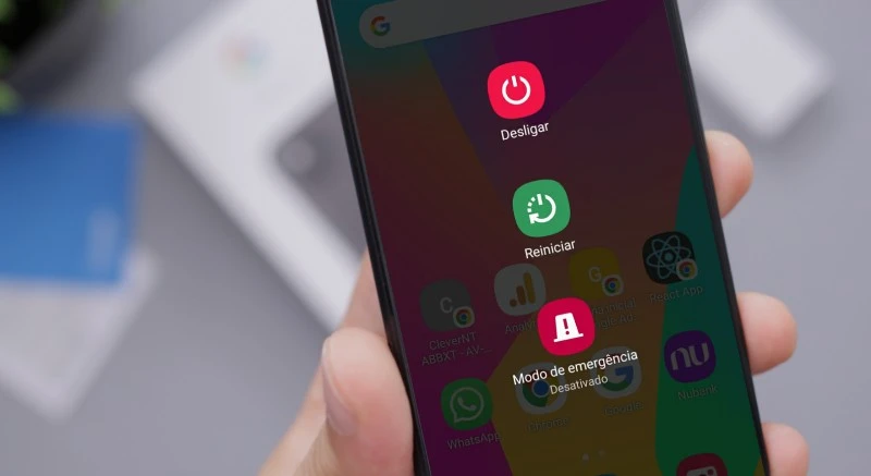 Reinicie o seu celular