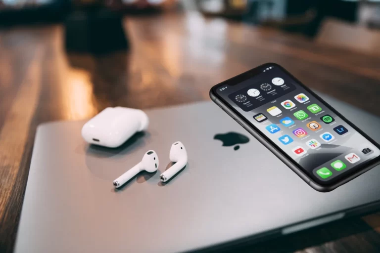 Como configurar os fones de ouvido AirPods Pro?