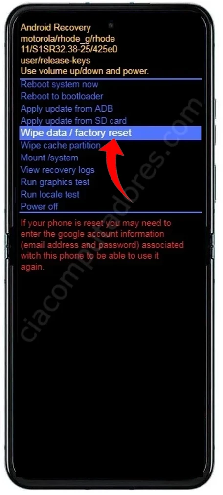 Como formatar Motorola razr 50 pelo modo de recuperação?